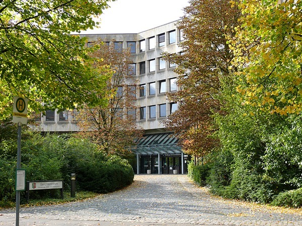 Haupteingang zum Gerichtszentrum Minden